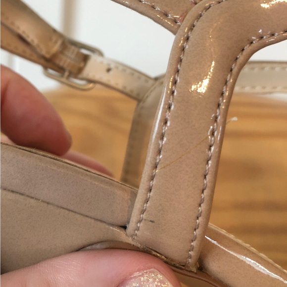 Tahari Patent Leather Heels in Nude, Size 7 - Picture 6 of 12